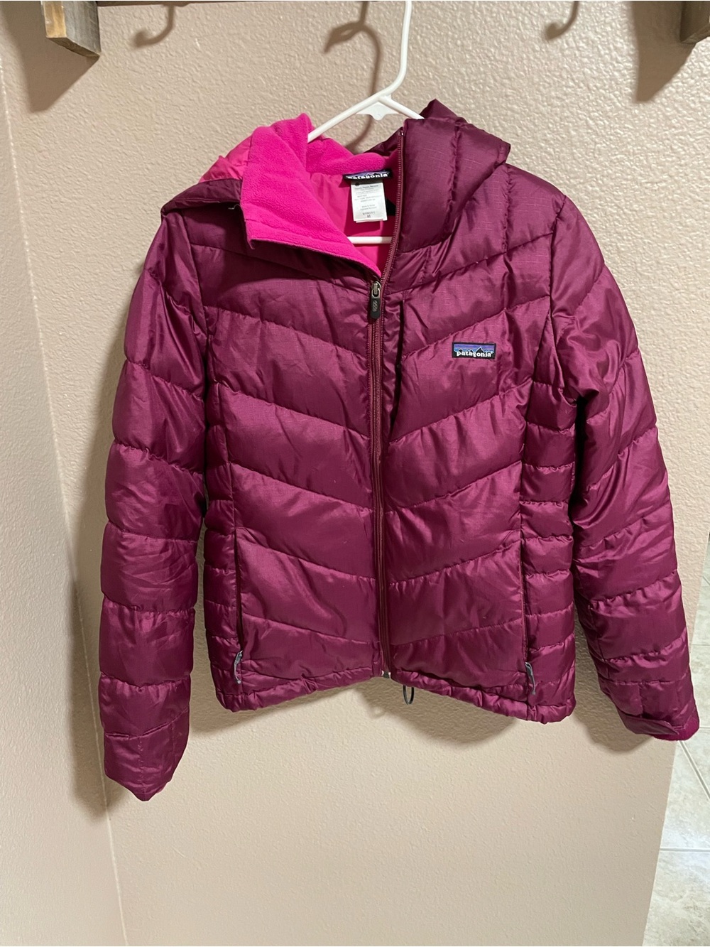 Patagonia Women’s Goose Down Puffer Jacket - Berry Plum with Pink Lining
